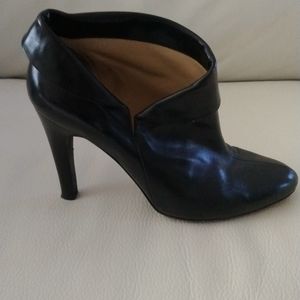 Micheal kors bootie heels